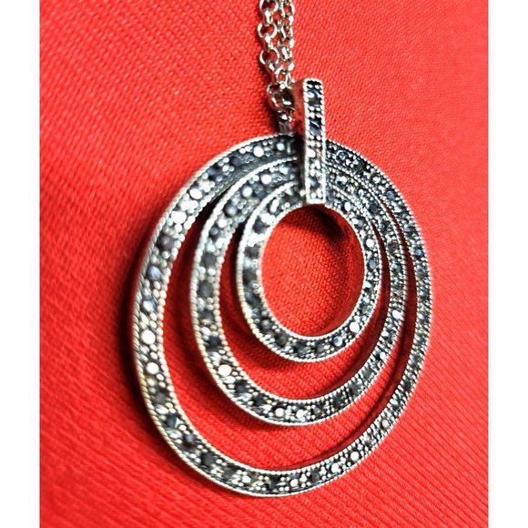 Rhinestone Crystal Triple Circles Necklace - Picture 9 of 11